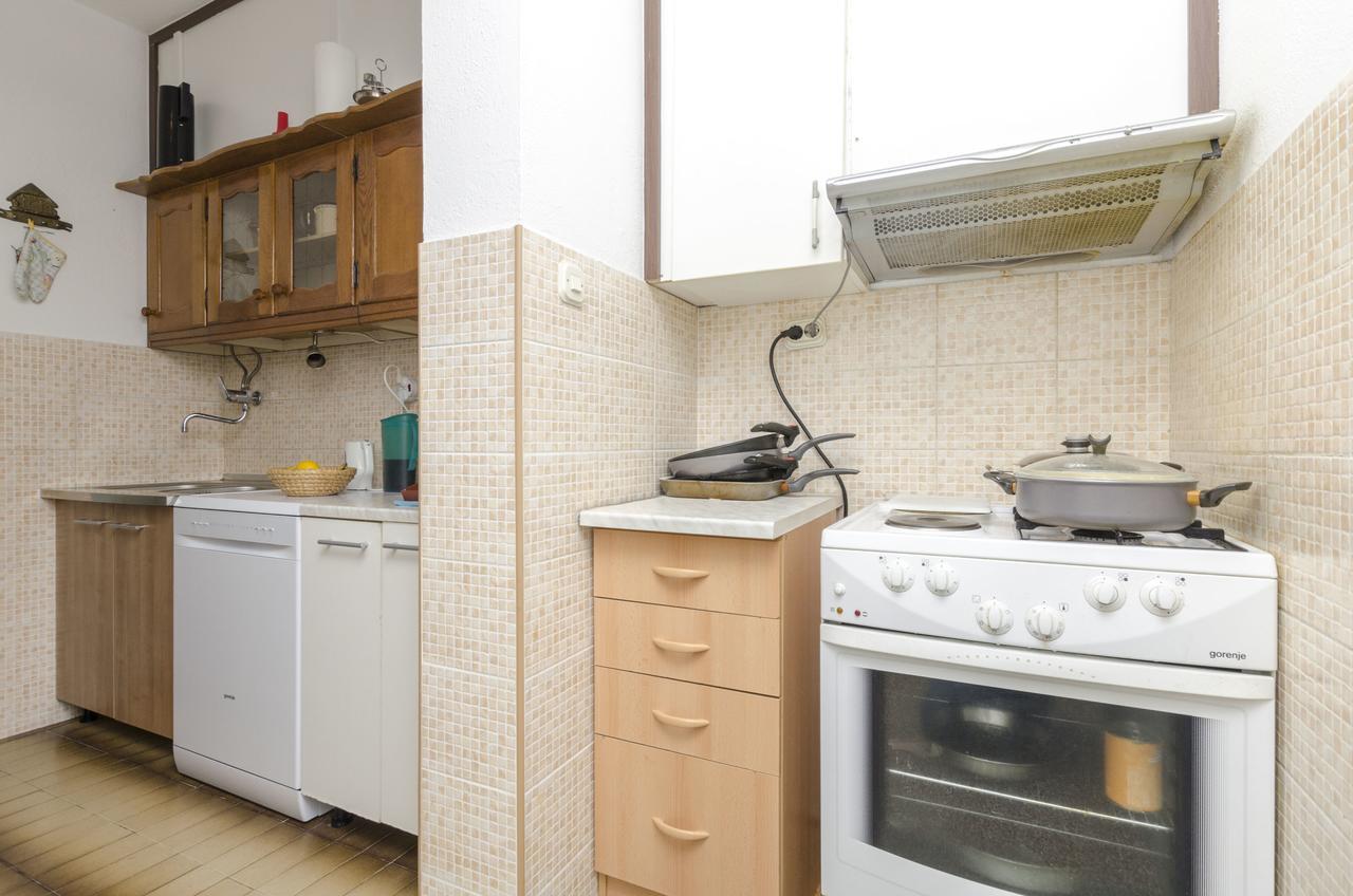 Apartments Luka Rogoznica  Ngoại thất bức ảnh