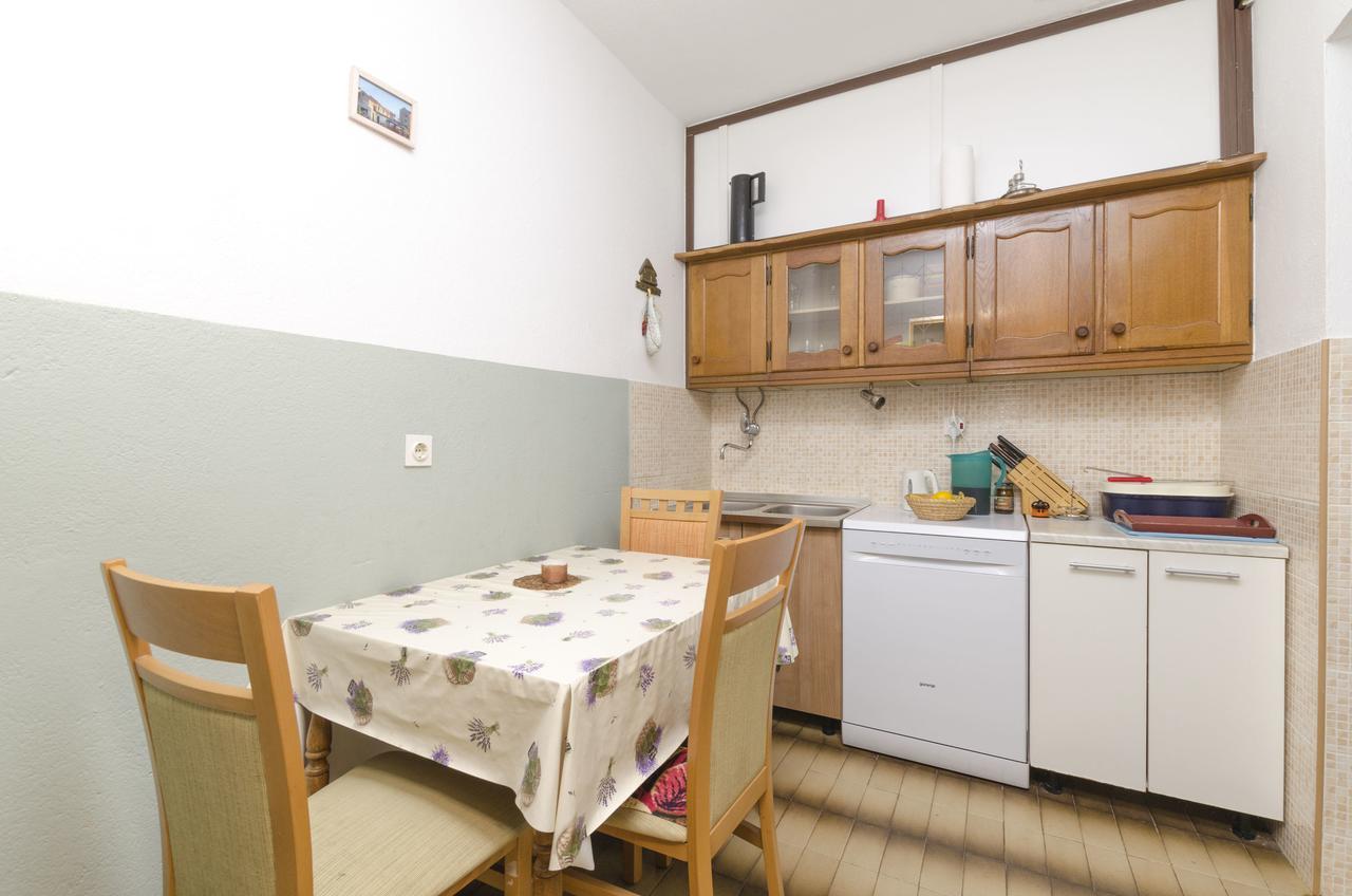 Apartments Luka Rogoznica  Ngoại thất bức ảnh